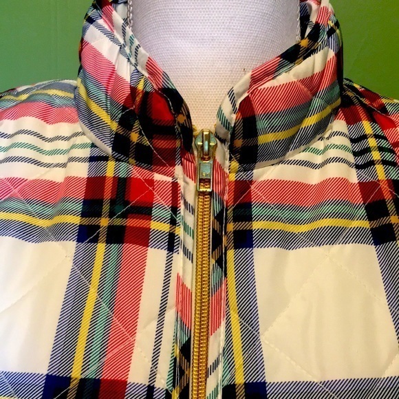 ST JOHNS BAY plaid puffer vest - Picture 2 of 10
